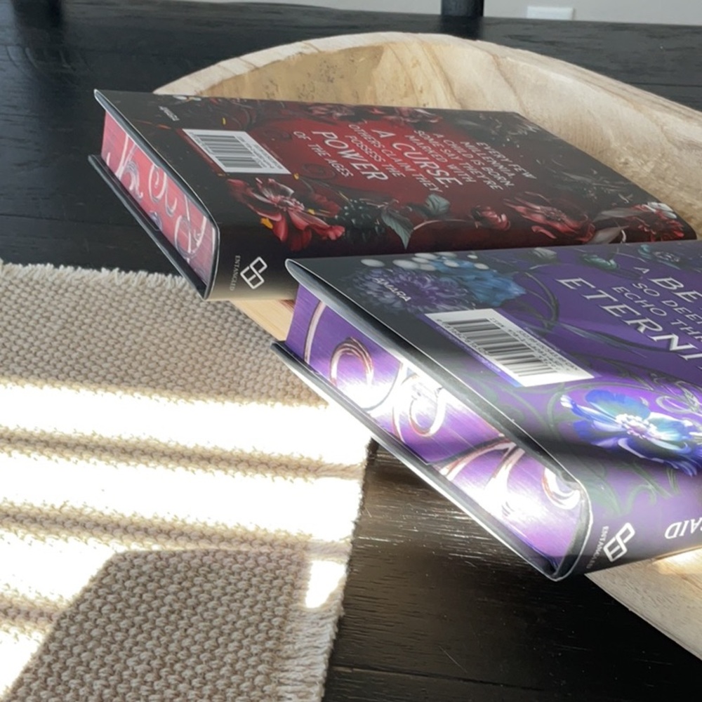 Sadie Kincaid Hardcovers - Picture 5 of 14